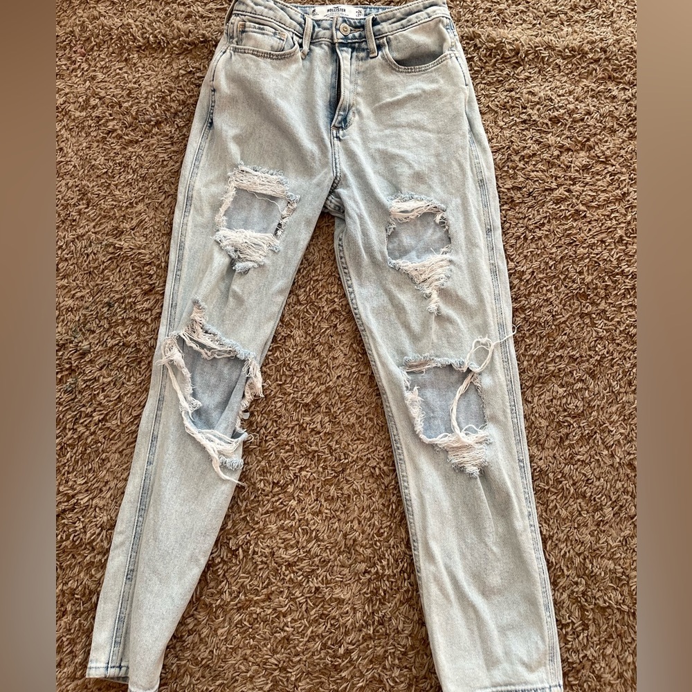 Hollister curvy high rise mom jeans